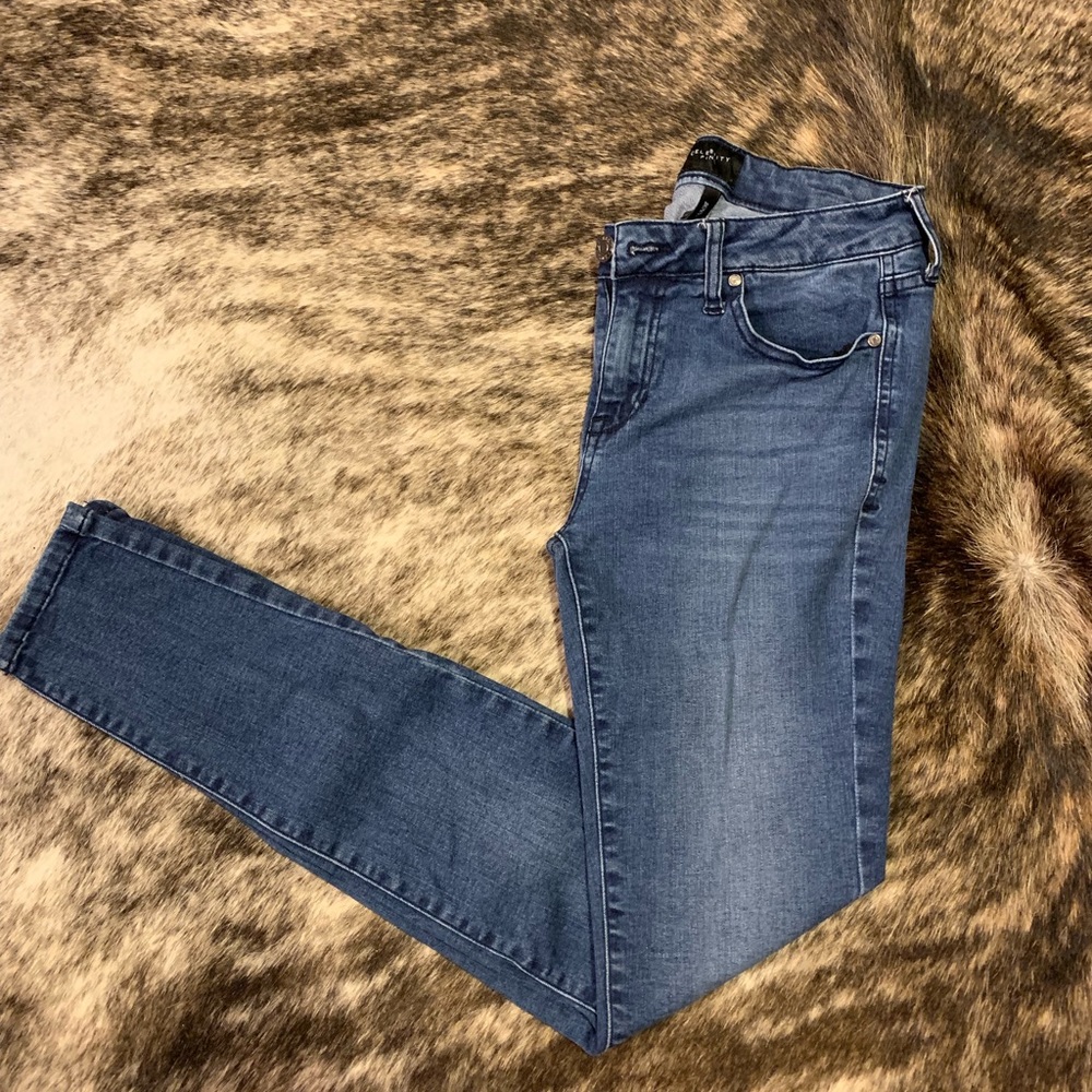 Celebrity Pink skinny jeans 5/27